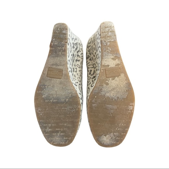 Toms Leopard Wedge Open-Toe Sandals - Picture 3 of 4